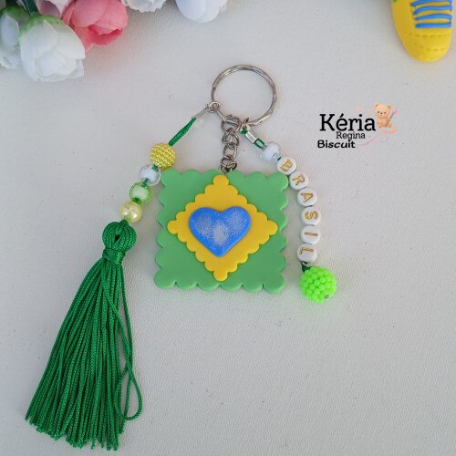 Chaveiros Brasil de Biscuit para lembrancinhas