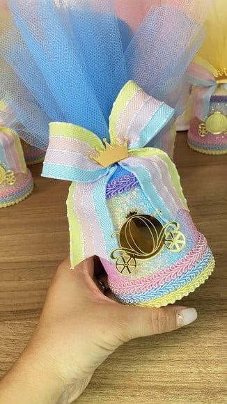 Batata Luxo com Acrílico e Tule - Tema Princesas da Disney