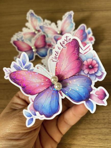 Card Borboleta Efeito Holográfico com Brinco de Pérolas
