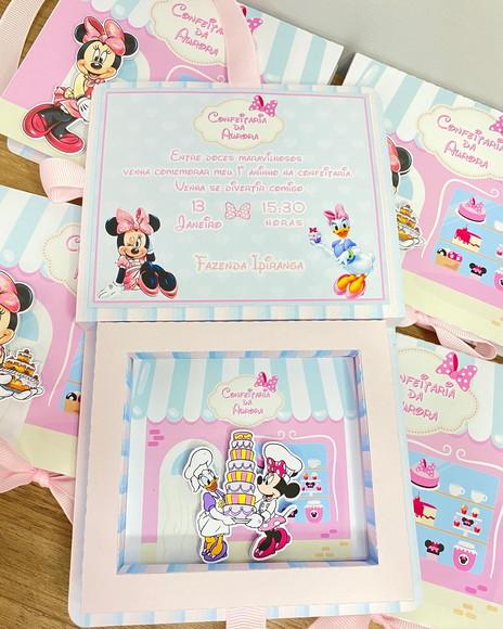 Convite Caixa 3d Minnie e Margarida Confeitaria