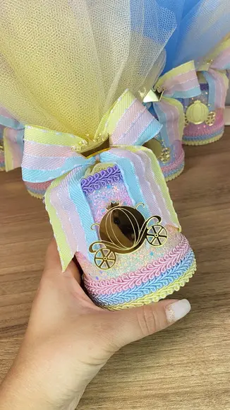 Batata Luxo com Acrílico e Tule - Tema Princesas da Disney
