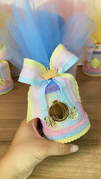 Batata Luxo com Acrílico e Tule - Tema Princesas da Disney