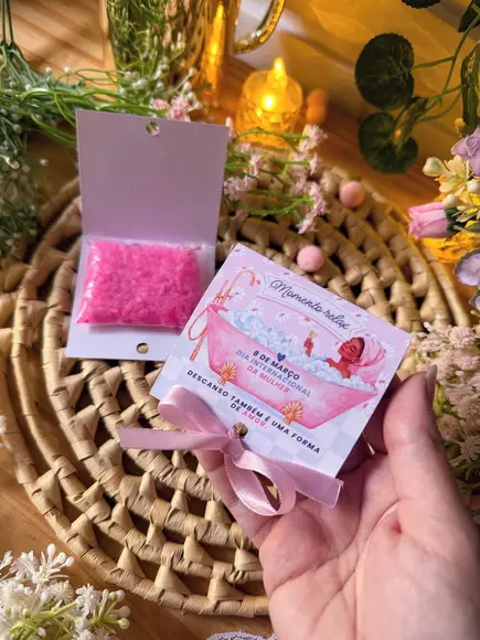 Card com Escalda Pés- Dia da Mulher