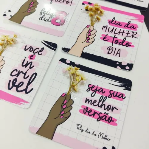 Card com Mini Flores para Dia da Mulher