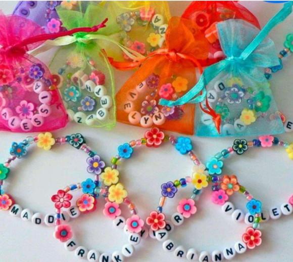 30 Lembrancinha de Aniversário- Pulseira Florzinhas com Nome