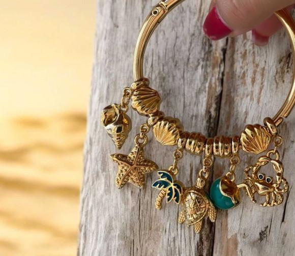 Bracelete Dourado Berloques Praianos com Coqueiro - Limitado