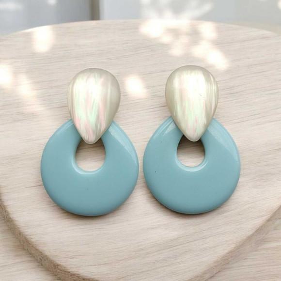 Brinco de Resina Azul Candy com Gota Resinada Perolada