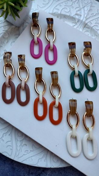 Brinco De Resina Com Metal - Essencial