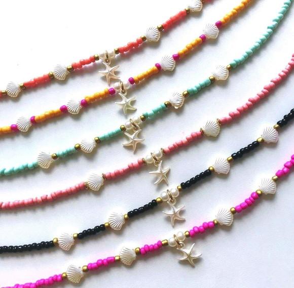 Chocker Miçangas Coloridas - Concha e Estrela Peroladas.