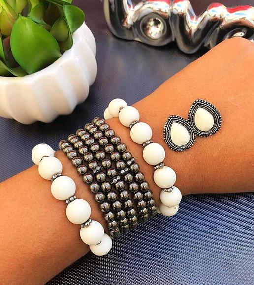 Kit de Pulseiras Off com Geafite + brinco