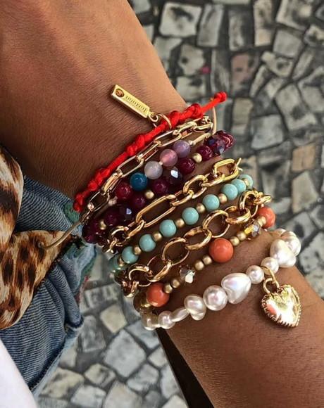 Mix de Pulseiras Atemporal e Divertido