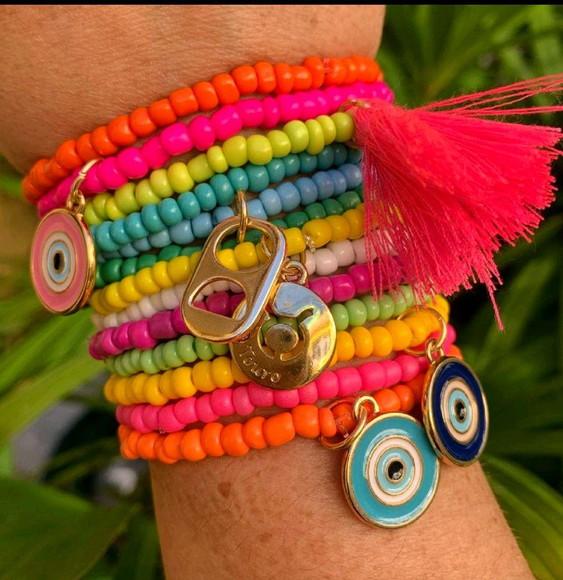 Mix De Pulseiras Miçanguinhas e Olho Grego