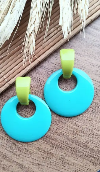 Brinco de Resina Circle Turquesa com Lima