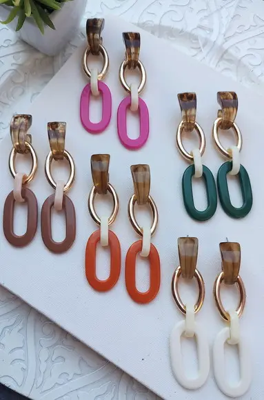 Brinco De Resina Com Metal - Essencial