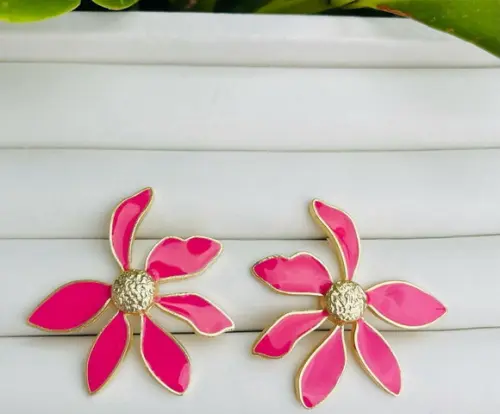 Brinco Esmaltado Pétalas De Flor