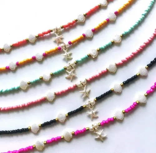 Chocker Miçangas Coloridas - Concha e Estrela Peroladas.
