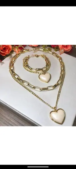 Conjunto Banhado com Corações Perolados- Colar + Pulseira