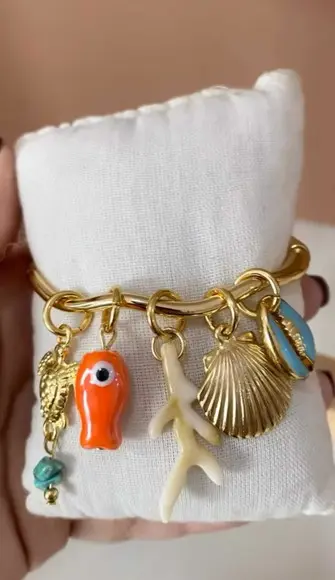 Conjunto Bracelete e Brinco Argola Peixe Cerâmico - Banhado