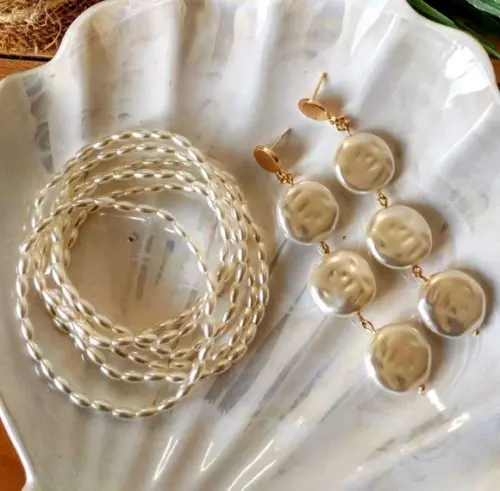 Conjunto Pulseiras de Pérolas Arroz+ Brinco de Pérolas
