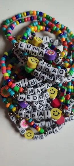 Lembrancinha de Aniversário - Pulseiras Coloridas com Nome