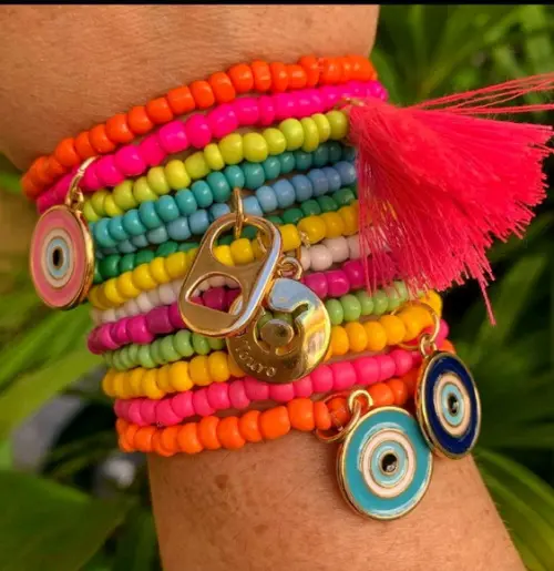 Mix De Pulseiras Miçanguinhas e Olho Grego