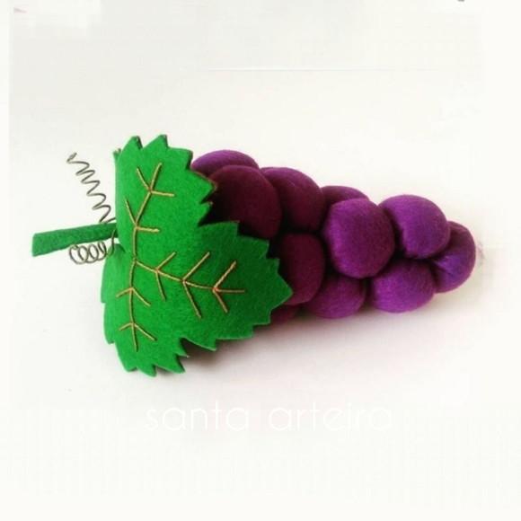 Cacho de Uva em Feltro