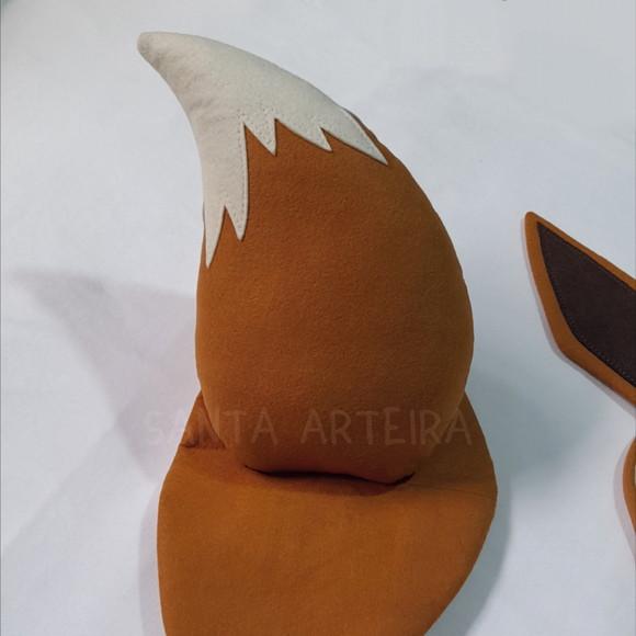 Fantasia Eevee Pokémon em Feltro
