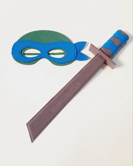 Kit Tartaruga Ninja Leonardo com 1 Espada /unidade.