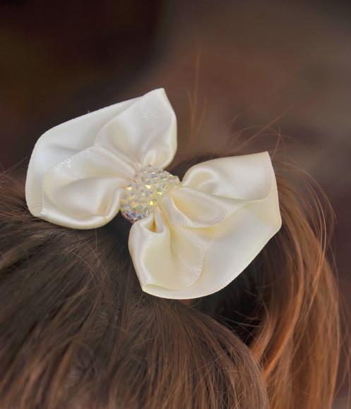 Laço Luxo c Cristais Cor Off White