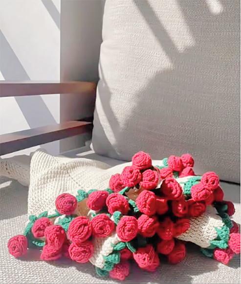 Tapete de Crochê Buquê de Flores- Centro de Mesa Buquê Rosas