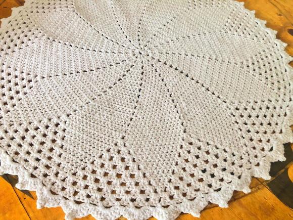 Toalha de Crochê Redonda / Toalha de Crochê 85cm