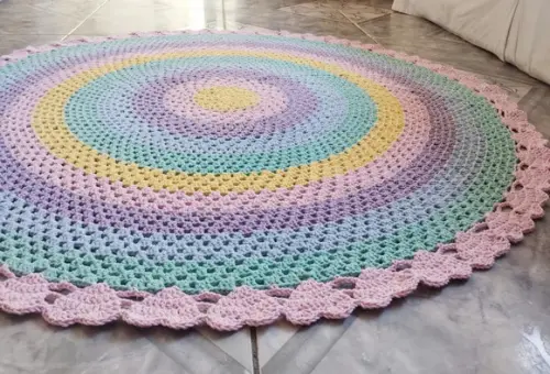 Tapete de Crochê para Quarto Infantil Arco-íris