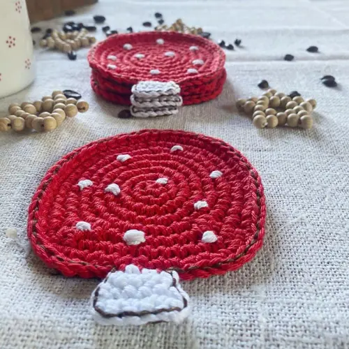 Porta Copos de Cogumelos em Crochê