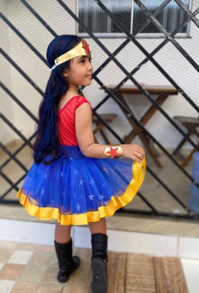 Fantasia Mulher Maravilha Infantil com Acessórios