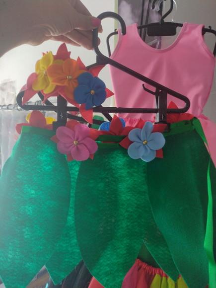 Fantasia Vitoria Regia Primavera Flores Infantil