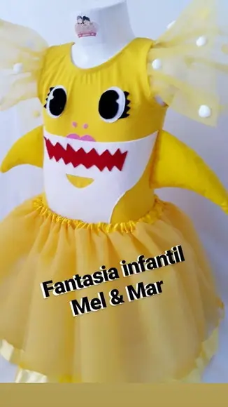 Baby Shark Fantasia amarelo completo