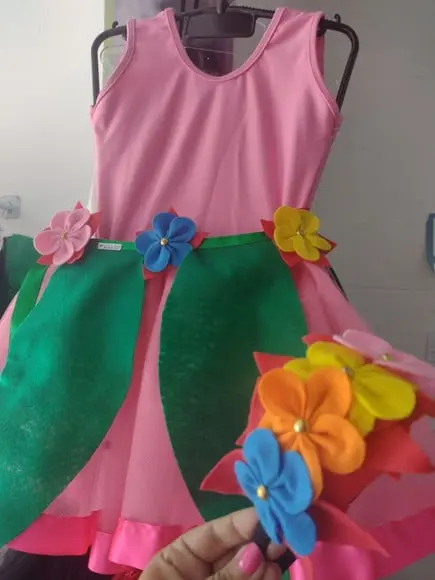 Fantasia Vitoria Regia Primavera Flores Infantil
