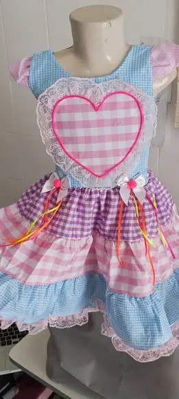 Vestido Caipira Coração São João Junino Rosa e Lilas