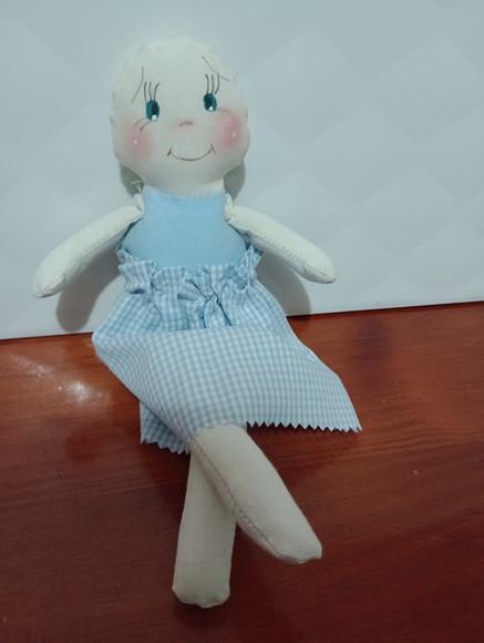 Boneca de Pano -dia das Crianças- Troca de Roupa