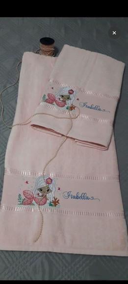 Kit Bebê Toalha de Banho e Peso de Porta Personalizado