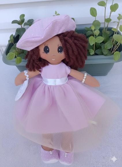 Kit para Montar Boneca de Pano - com Roupas Prontas