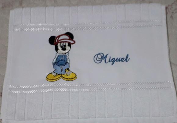 Kit Toalhas de Mão Escolar Bordada