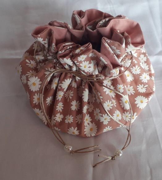 Porta Joias com Suporte para Anéis.