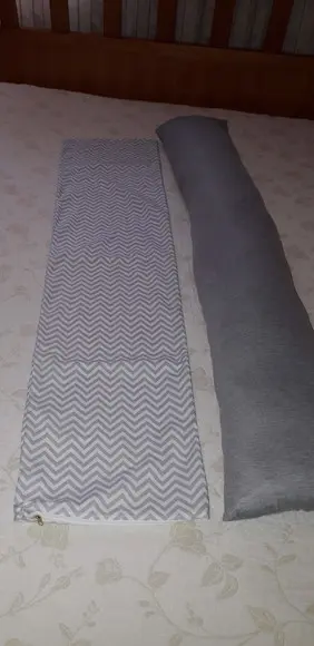 Capa para Rolo de Cama Decorativo- Elegância e Conforto
