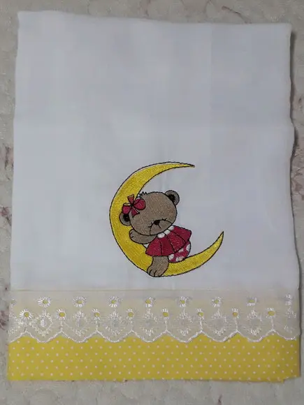 Fralda Luxo Grande - 67x67 Bordada