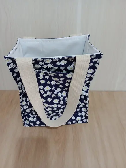 Porta Garrafinha Água /sacolinha Tecido Forro Impermeavel