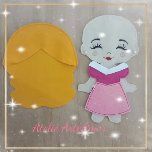 Princesa/boneca em Feltro Careca para Brincar/decorar