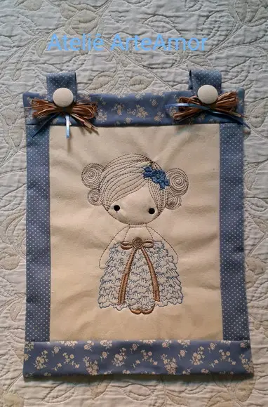 Quadro Decorativo Cozinha Boneca Saia Rendada