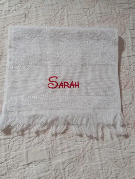 Toalhinha de Mão Bordada Personalizada
