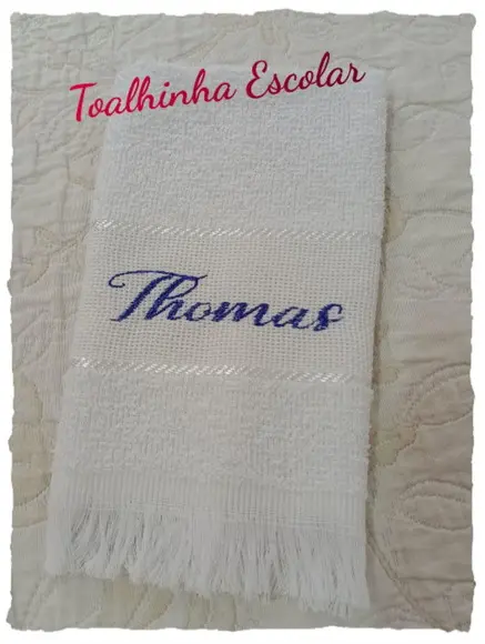 Toalhinha Escolar Bordada - Personalizada